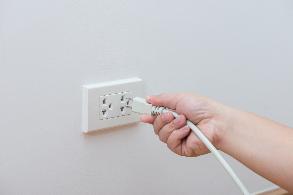 5 Reasons to Upgrade Your Outlets with the Best Electricians